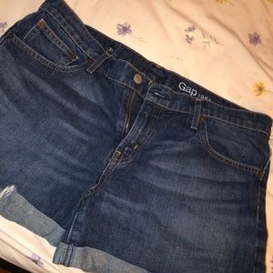 Gap shorts